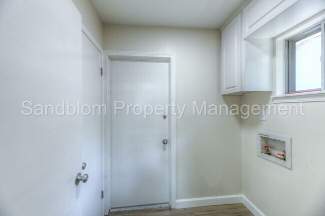 Building Photo - 7510 E 53rd Pl