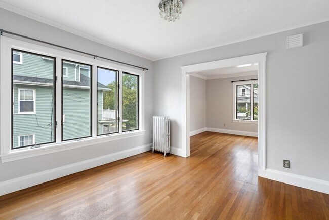 Building Photo - 45-47-47 Webster St