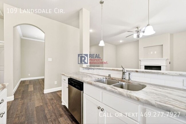 Building Photo - 109 Landsdale Cir