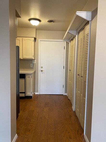 Building Photo - 3504 11th Ave N