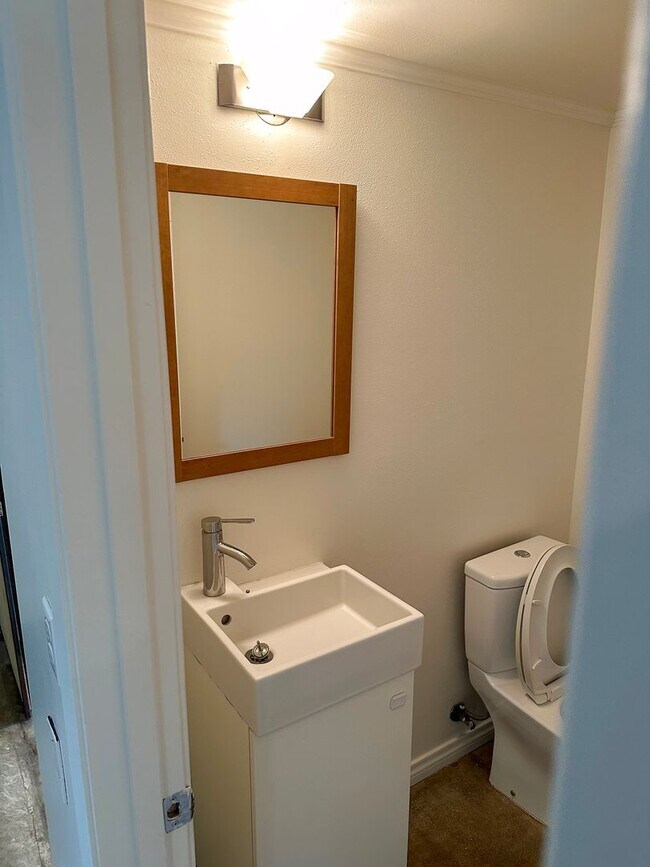 Building Photo - 5100 Orleans Ct