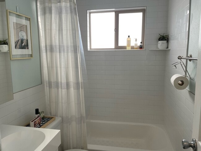 Building Photo - 2326 Lowell Blvd