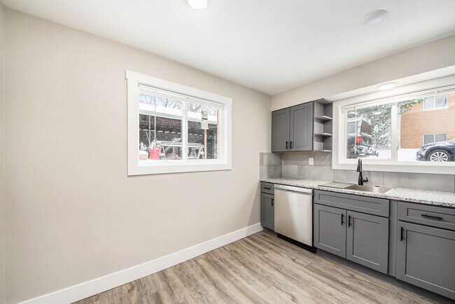 Building Photo - 174 S Fremont St NE