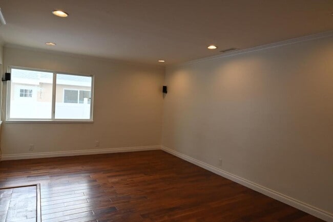 Building Photo - 18214 Yukon Ave