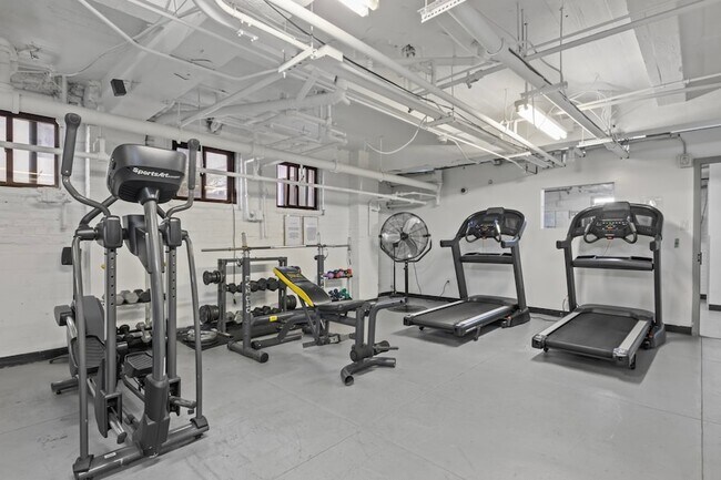 Building Photo - 2600 John F. Kennedy Blvd