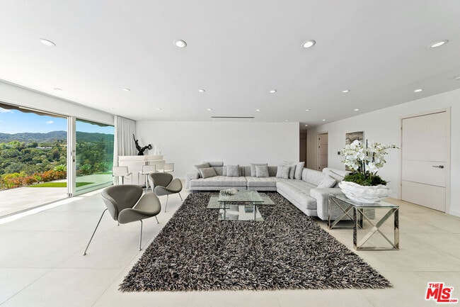 Building Photo - 849 Glenmere Way