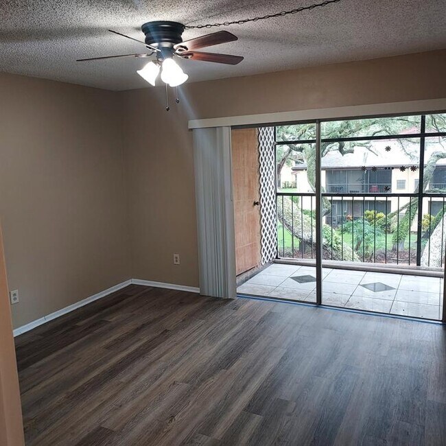 Building Photo - 4411 Shady Terrace Ln