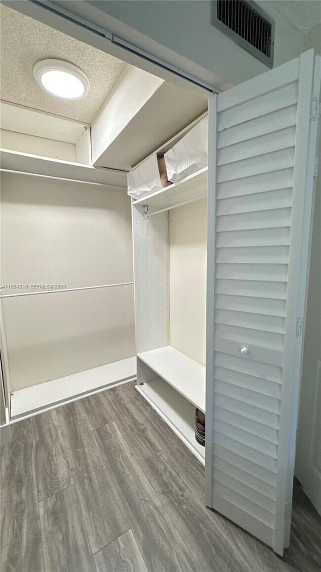 Building Photo - 2935 NE 163rd St