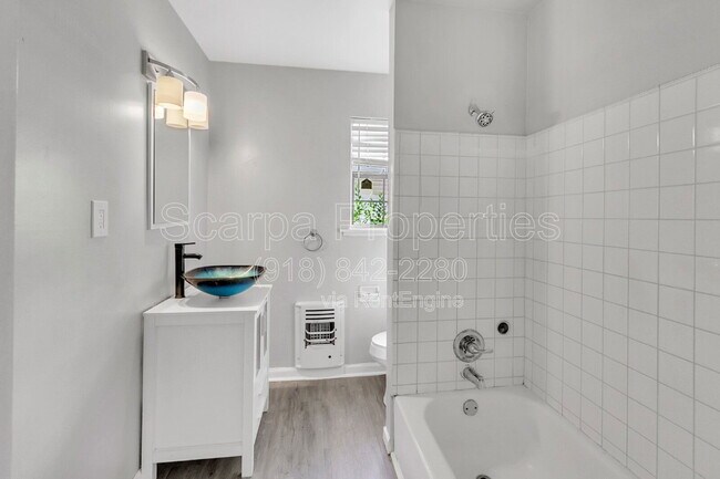 Building Photo - 1809 S Birch Ave