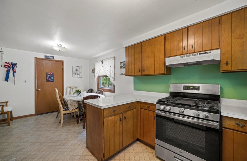Building Photo - 2181 S 88th St