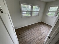 Building Photo - 807 Wood St
