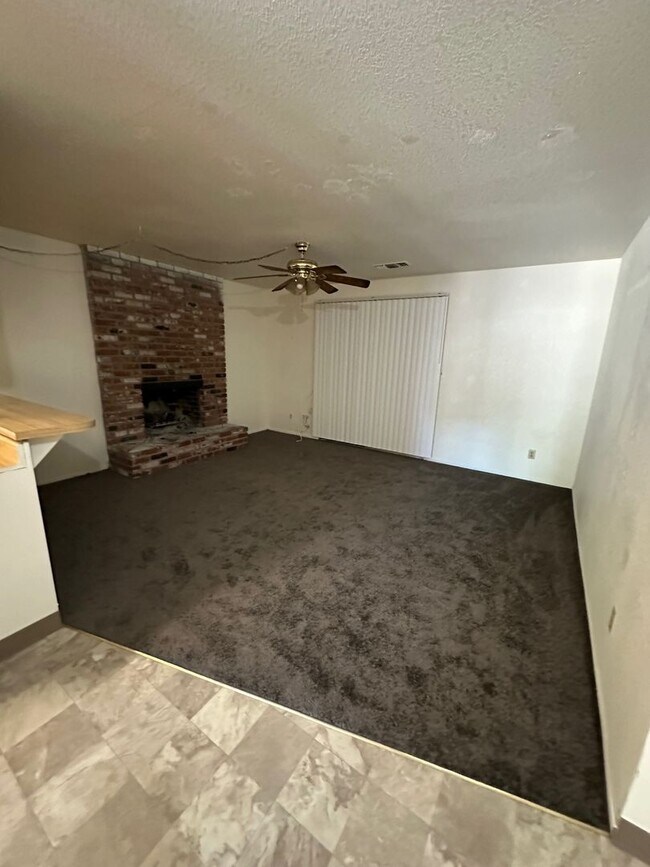 Building Photo - Affordable 4 Bedroom Home Recently Updated