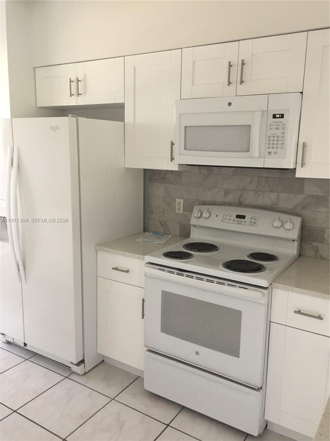 Building Photo - 16644 Hemingway Dr