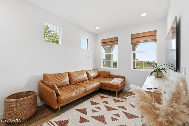 Building Photo - 5714 S Veneto