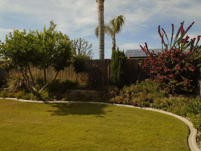 Building Photo - 10314 Iroquois Ln