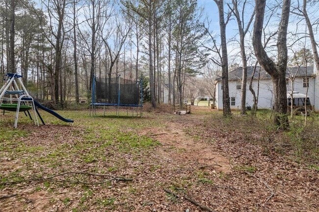 Building Photo - 504 Trotters Ln