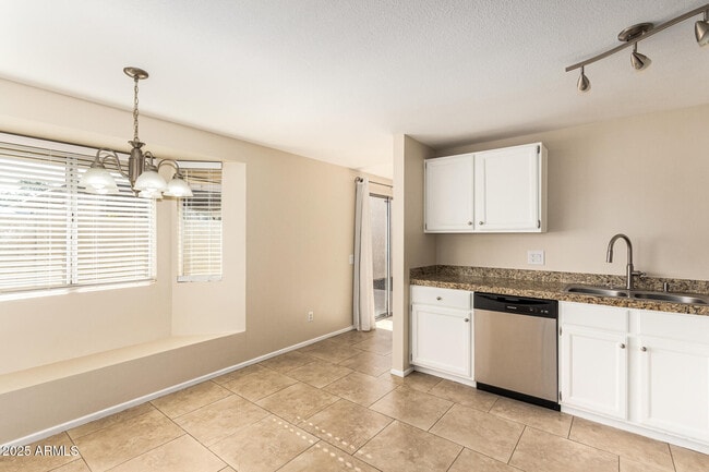 Building Photo - 2133 N Apollo Ct