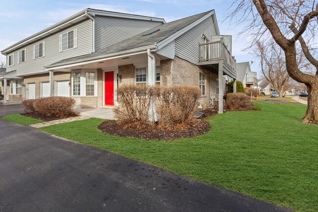 Building Photo - 3490 Willowview Ct