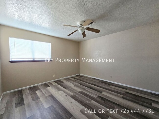 Building Photo - 2 BEDROOM 2 BATH UNIT NEAR NELLIS