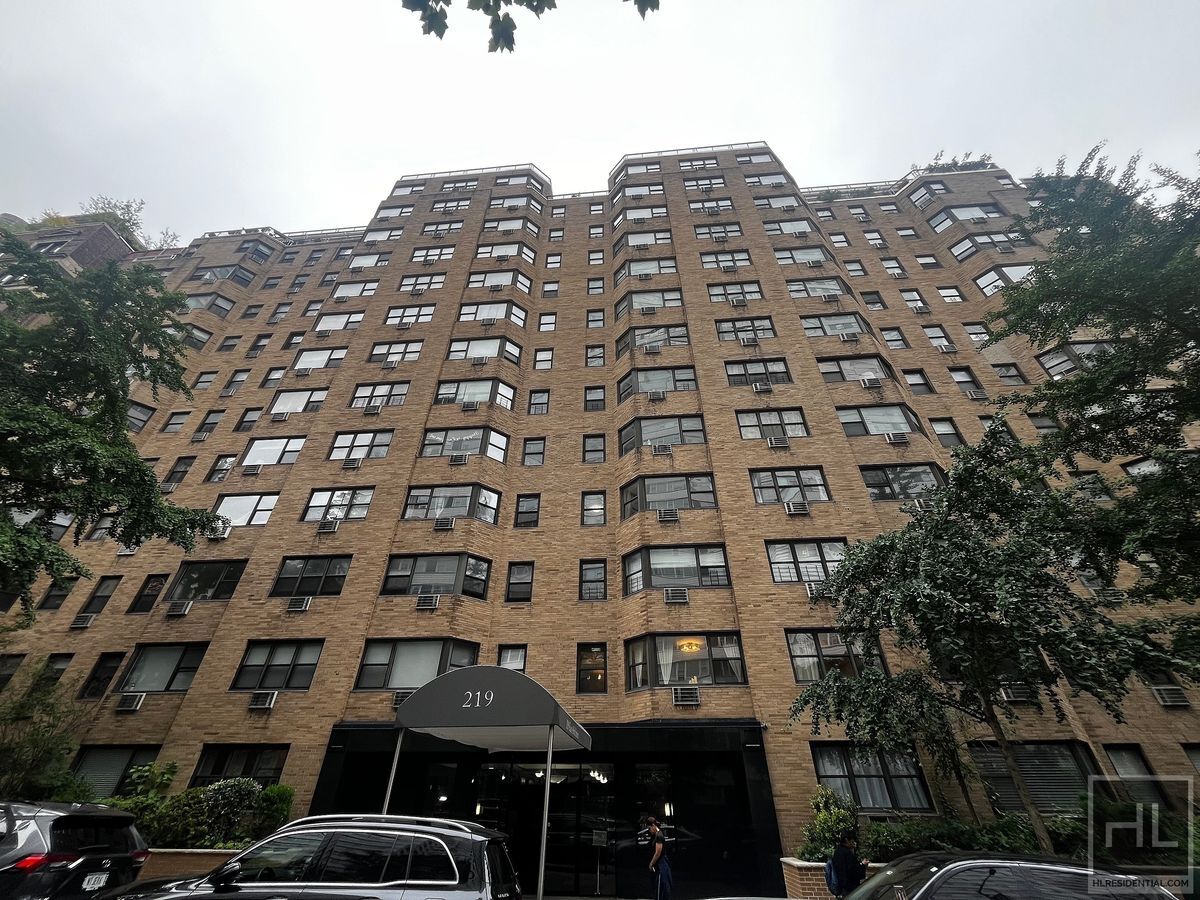 Building Photo - EAST 69 STREET