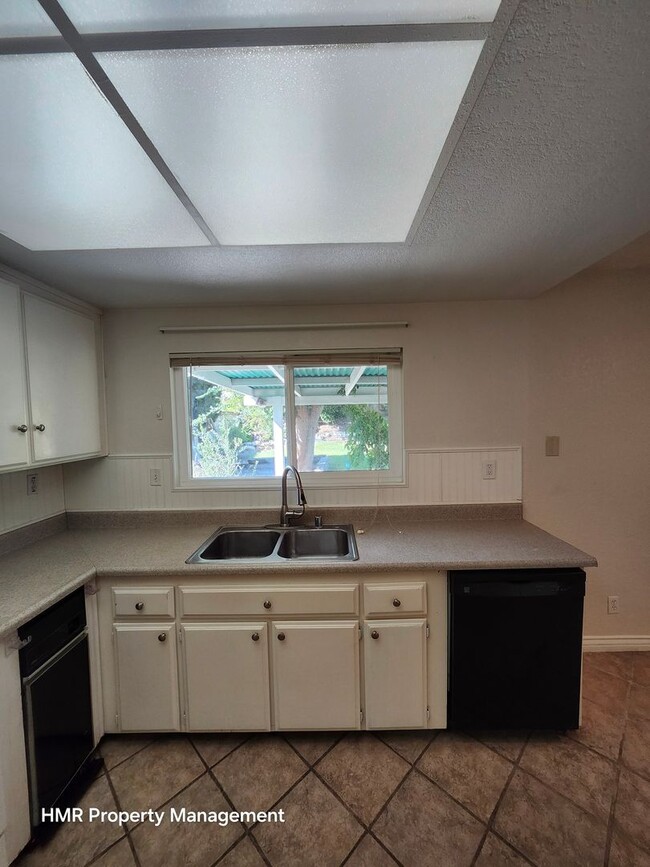 Building Photo - Great Place to Live in Rancho Cucamonga