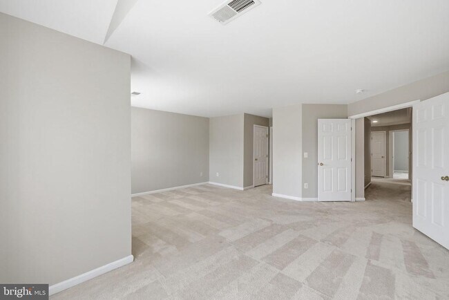 Building Photo - 6008 Preswell Ct