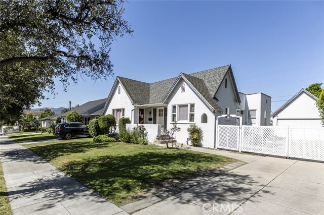 Building Photo - 1325 Idlewood Rd
