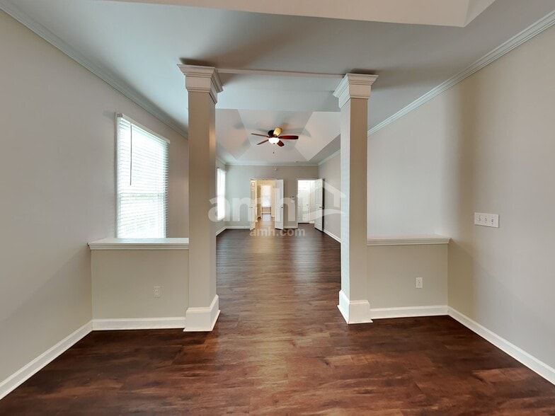 Building Photo - 3629 Arklow Rd