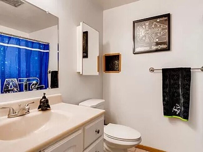 Building Photo - Spacious Home on a Large Lot in Villa Loma Neighborhood in D11