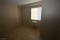 Building Photo - 3017 E Carey Ave