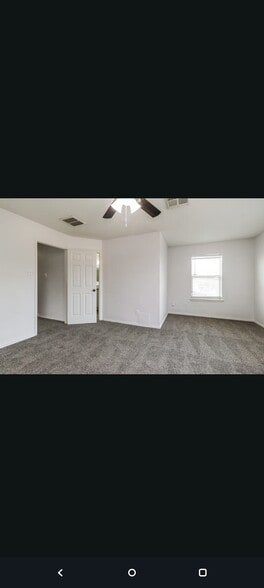Building Photo - 552 Bridgeport Pl
