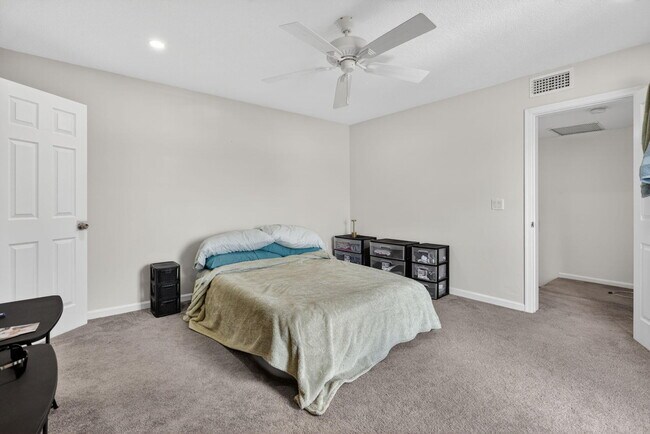 Building Photo - 110 N Delaware Blvd