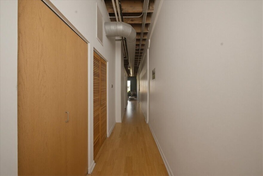Building Photo - 1503 S State St