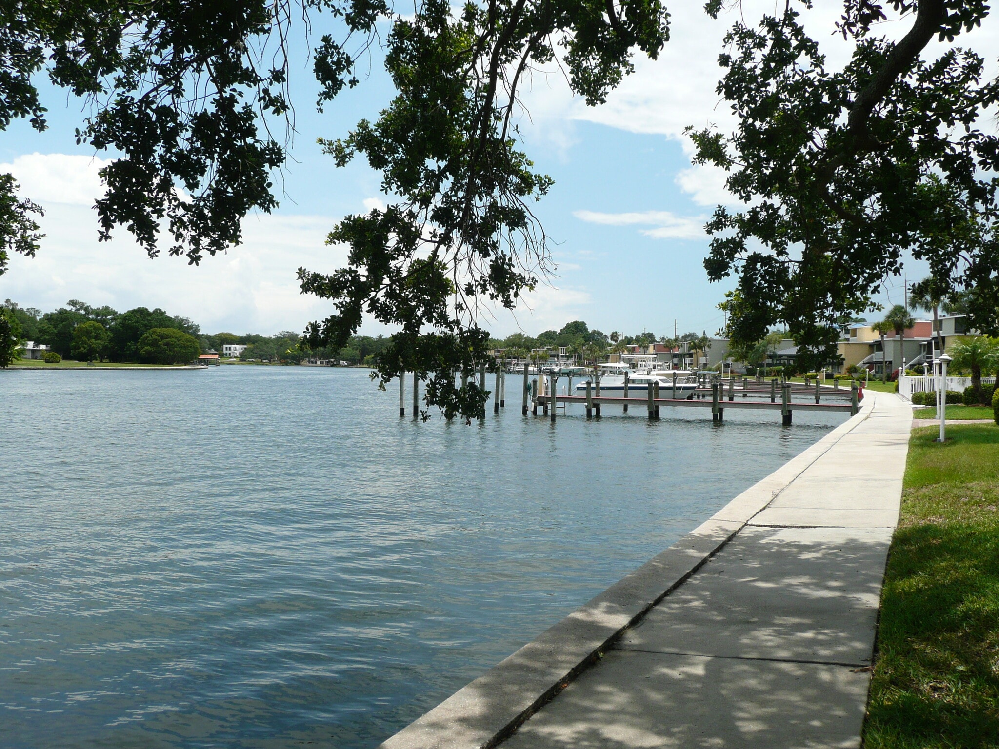River Walk - 2424 W Tampa Bay Blvd