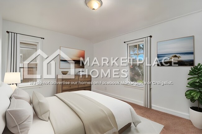 Building Photo - 15411 Mansfield St