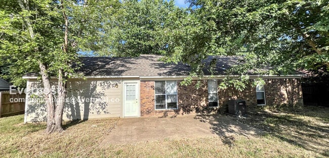 Building Photo - 6410 Jamestown Dr