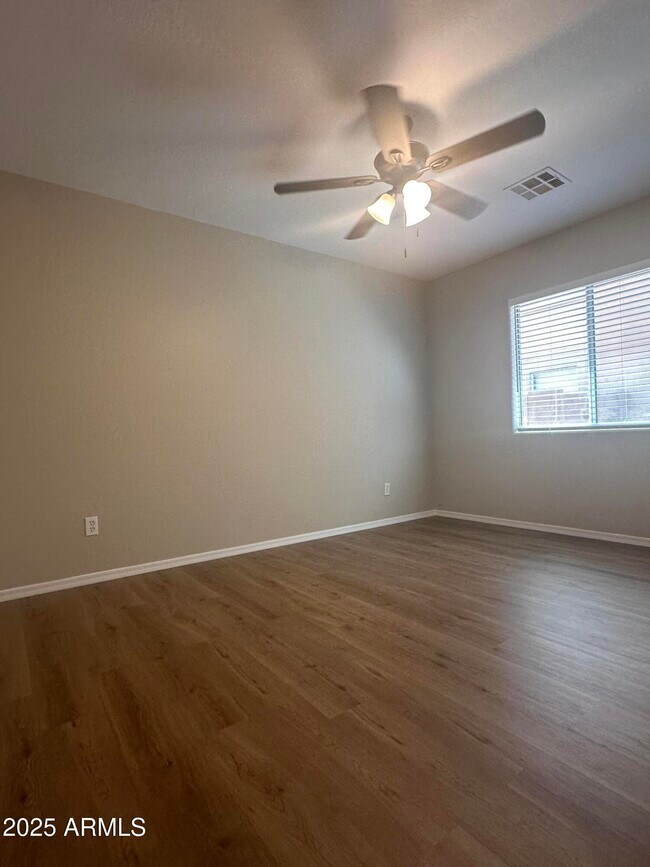 Building Photo - 25211 W Lamont Ave