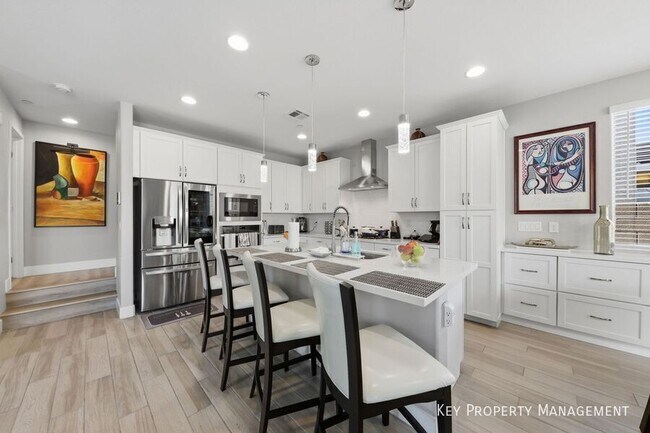 Building Photo - 694 Monroe Hl Pl