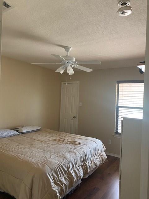 Building Photo - 604 Trail Dust Dr