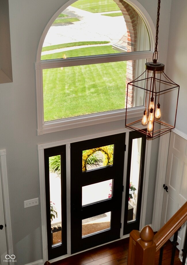 Building Photo - 6862 Riverside Way