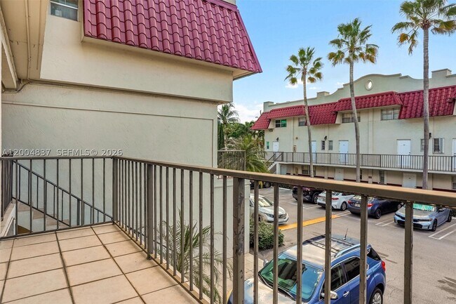 Building Photo - 8650 SW 67th Ave