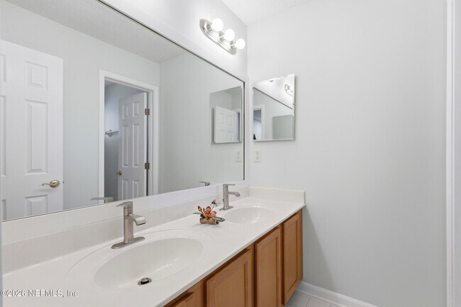 Building Photo - 821 Bonaire Cir