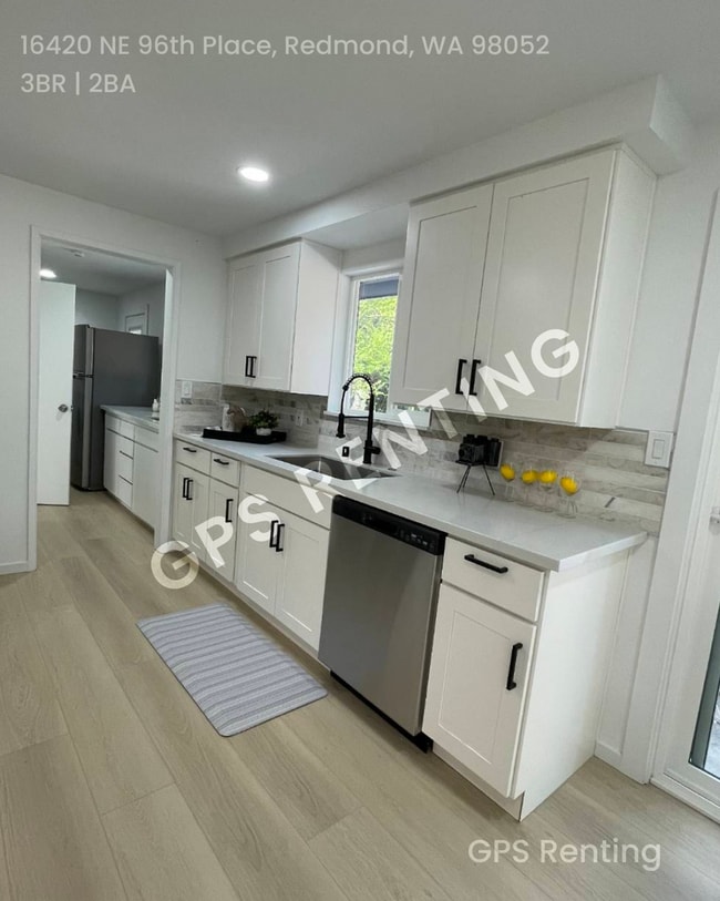 Building Photo - Stylishly Renovated Gem in Coveted Educati...