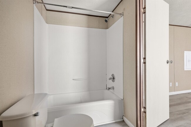 Building Photo - 4005 Colorado Ave