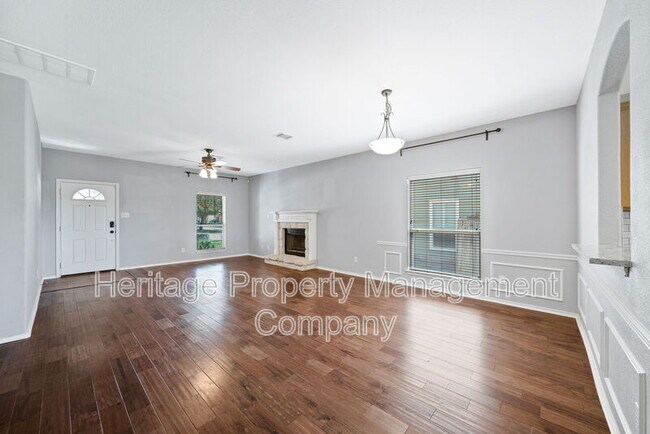 Building Photo - 304 Rustic Tr