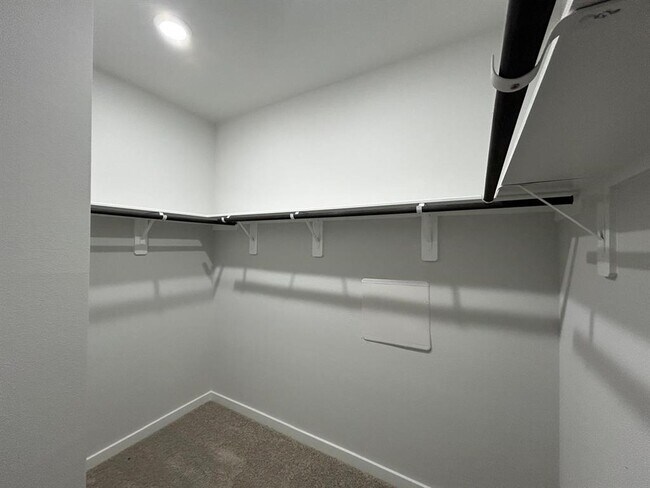 Building Photo - 7850 Alset Dr