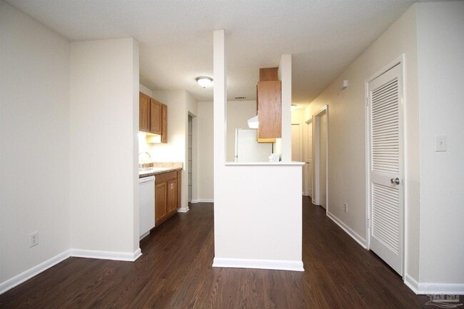 Building Photo - 5205 Charbar Dr