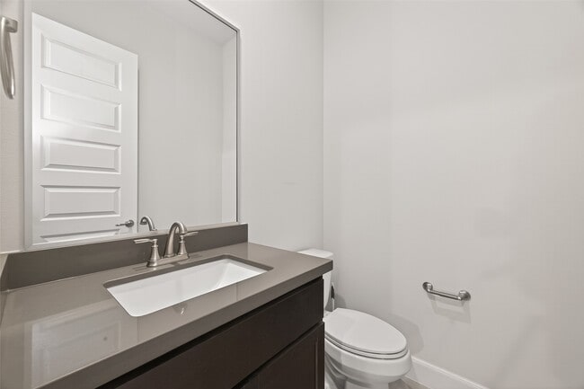 Building Photo - 2712 Grand Fountains Dr