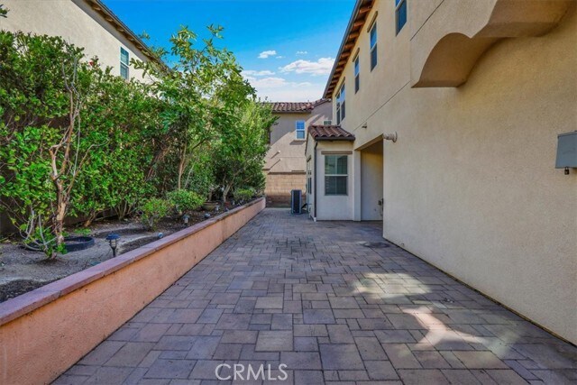 Building Photo - 145 Borrego