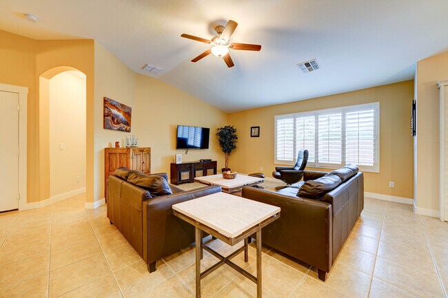 Building Photo - 6744 S Haunted Canyon Rd